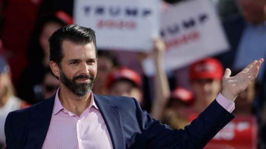 Activistas en contra de Donald Trump Jr por matar a oveja en peligro de extinción