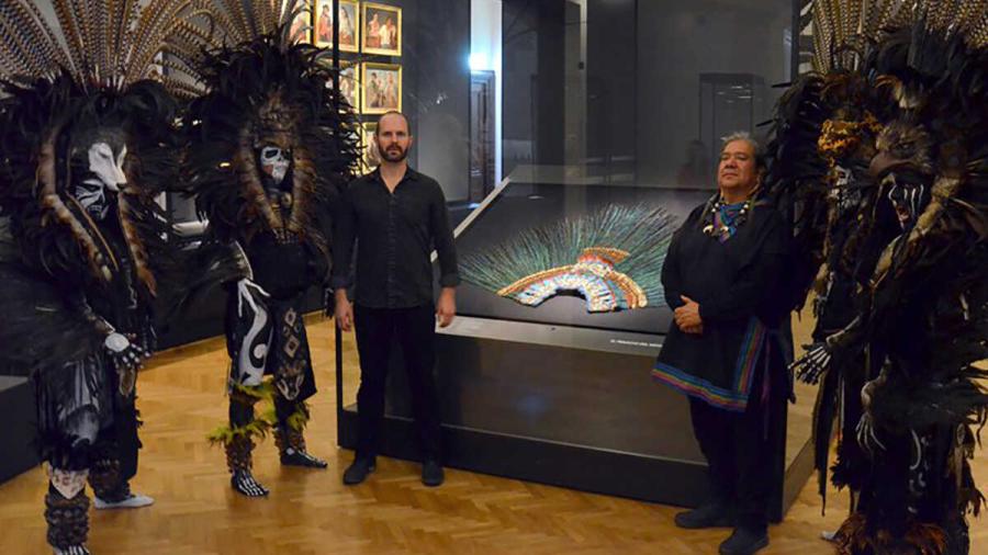 Penacho de Moctezuma en disputa de AMLO y el gobierno austriaco