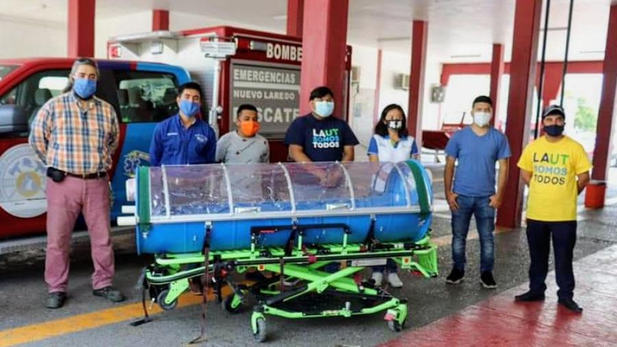 Donan a PCyB cápsula para trasladar enfermos COVID-19
