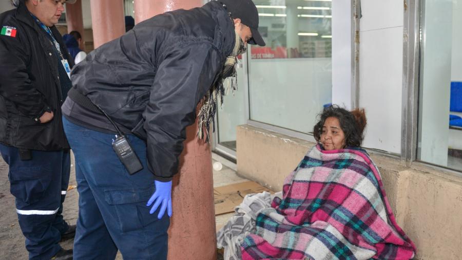 Protege albergue municipal del intenso frío a 67 personas