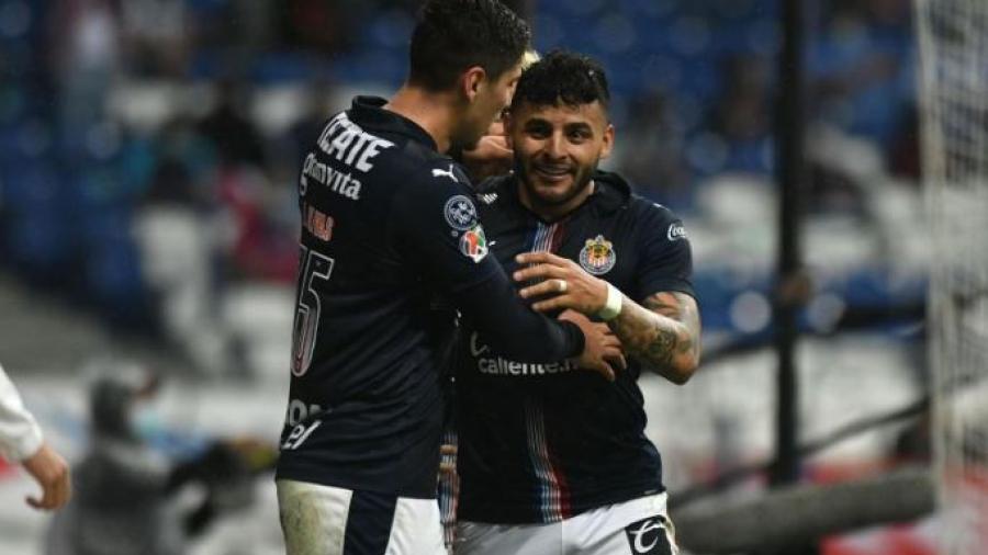 Vence Chivas 2-1 a Rayados en su visita al BBVA 