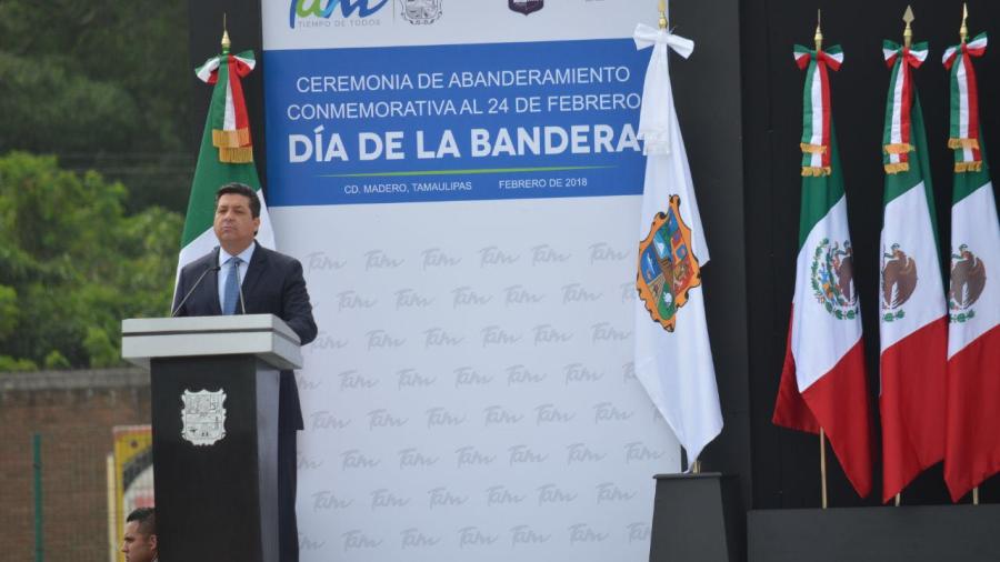 Encabeza Gobernador ceremonia del CXCVII aniversario de la bandera nacional