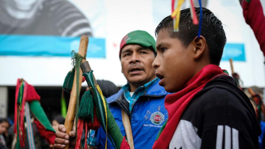 Niños indígenas se suicidan para no ser reclutados por grupos armados en Colombia 