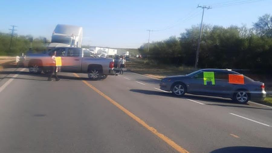 Alertan por circulación bloqueada en Carretera Victoria-Monterrey