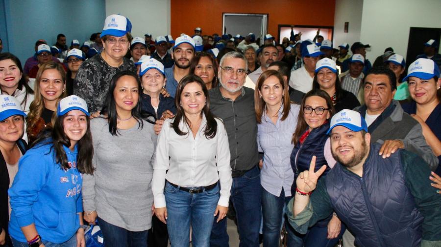Precandidata del PAN se reúne con militantes de Acción Nacional
