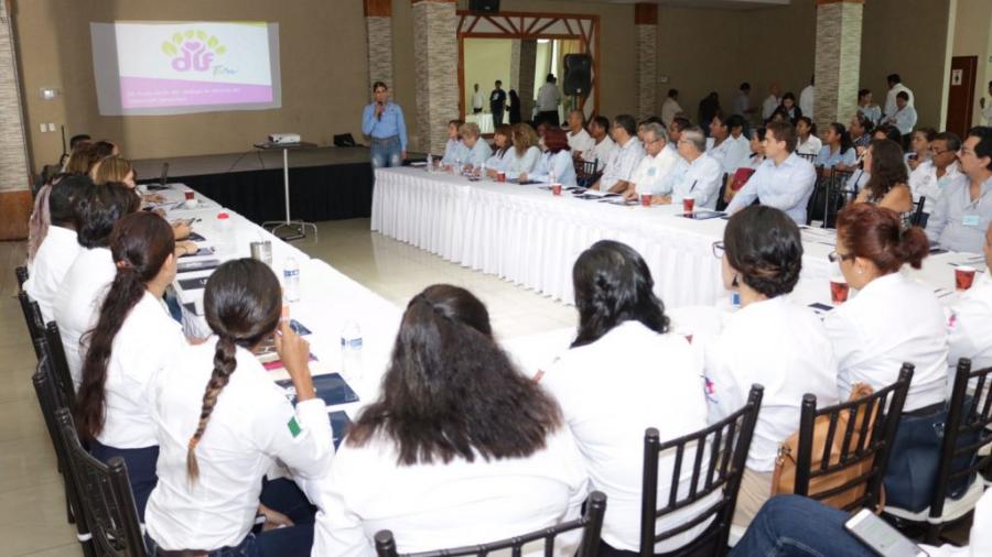 Participa DIF Madero  en encuentro regional de centros asistenciales