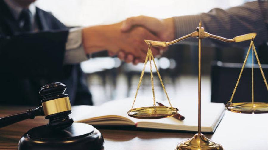 Se abre convocatoria para abogados que apoyen a afectados por COVID-19