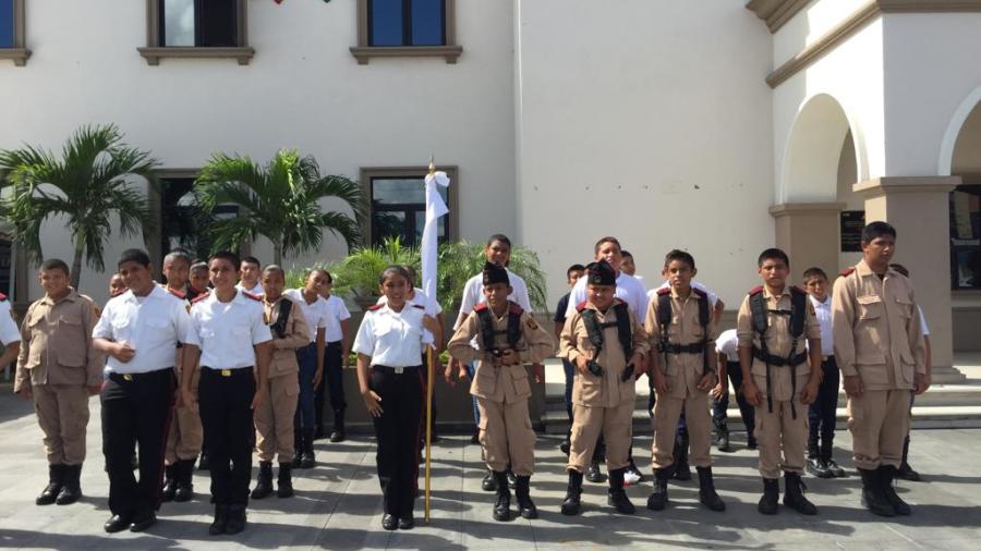 Invitan a mantener vivo el gran ejemplo de valor y orgullo de los h&eacute;roes nacionales