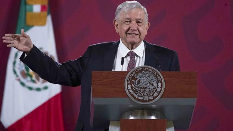 Trump, Facebook, Salgado Macedonio, esto y más en conferencia matutina de AMLO 