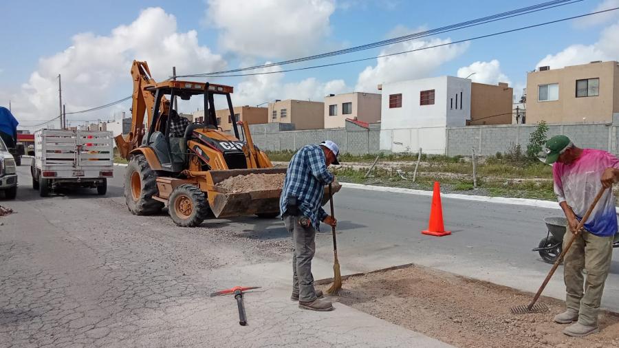 Rehabilita Gobierno de Reynosa baches en avenidas de Jarachina Sur