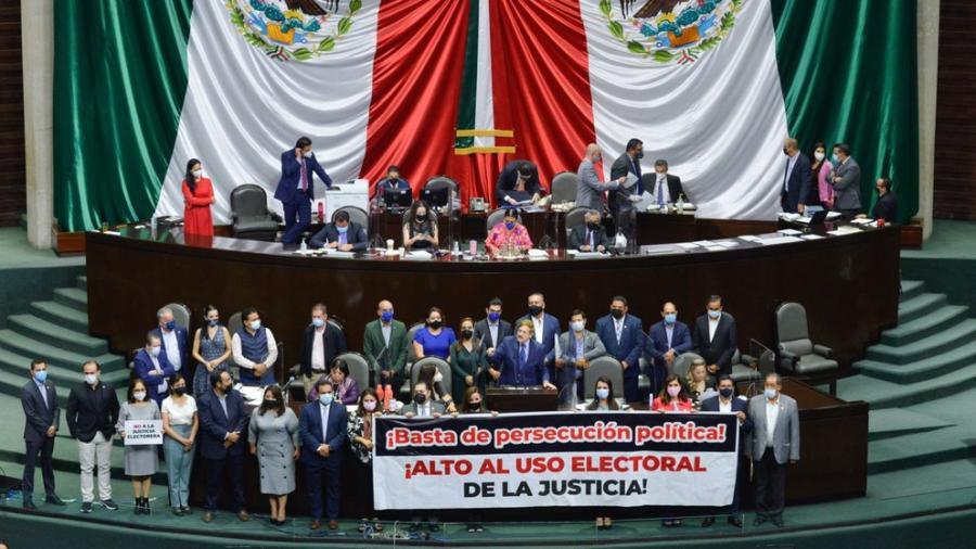 Diputados aprueban desafuero de gobernador de Tamaulipas; envían resolución al Congreso de Tamaulipas.