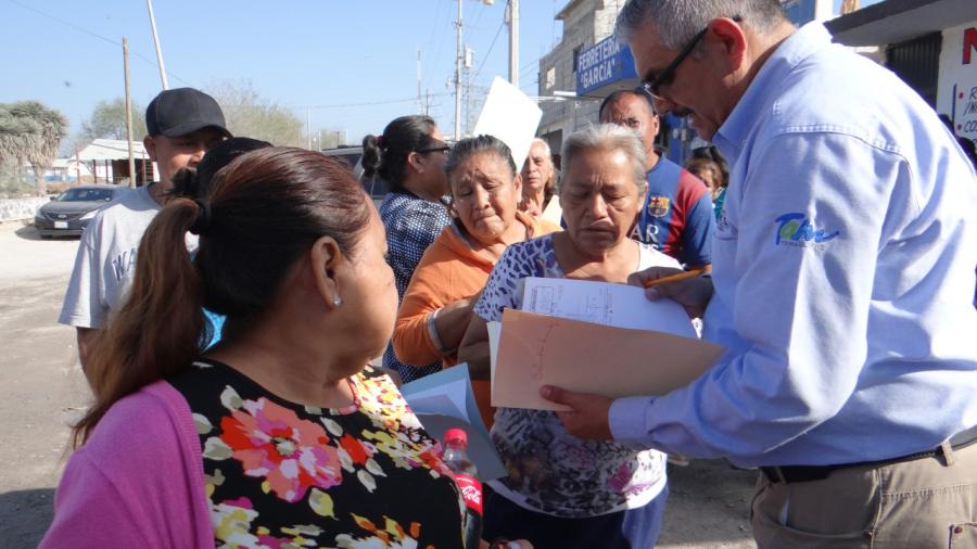 Se regularizan con COMAPA familias de colonia Actrices Mexicanas