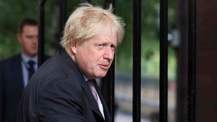 Dimite el ministro de exteriores británico Boris Johnson
