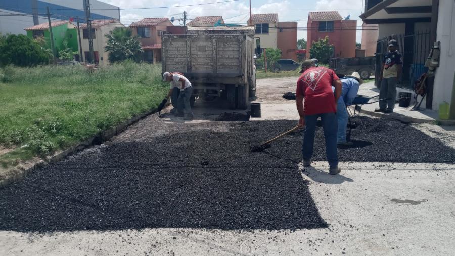Aplica Municipio 156 toneladas de asfalto en trabajos de bacheo en la ciudad 
