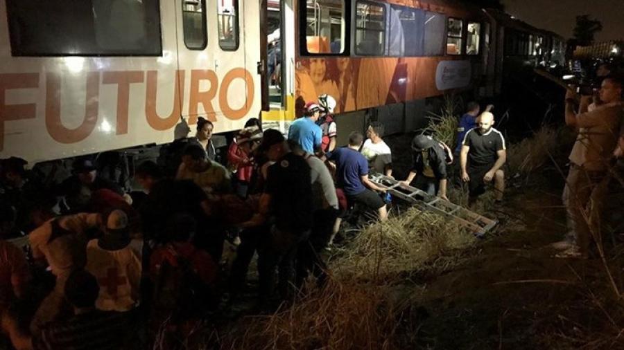 Deja choque de trenes unos 22 lesionados