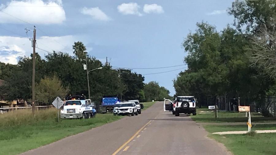 Autoridades en busca de sospechosos aparentemente armados en Mission, Texas