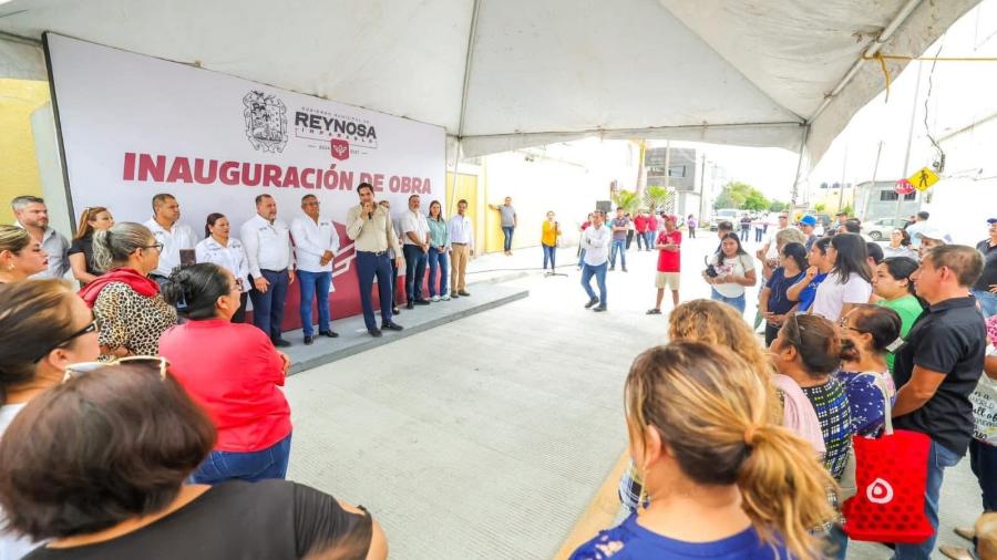 Entregó Carlos Peña Ortiz nueva pavimentación por más de 2.7 MDP en Lomas del Villar