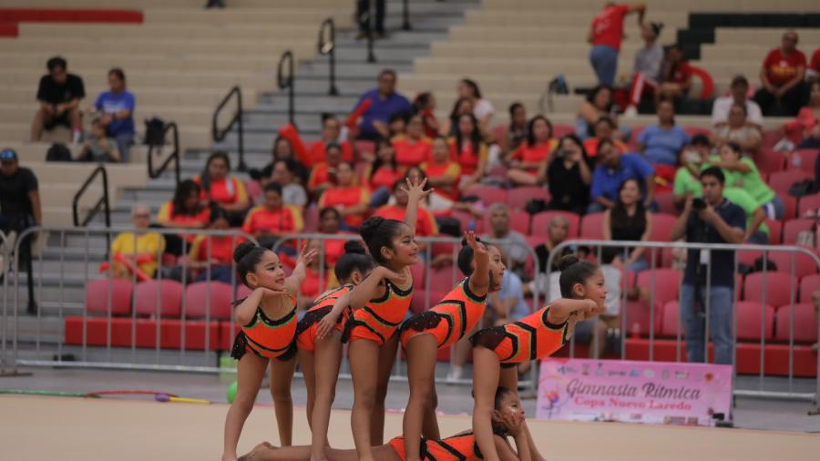 Compiten 18 clubes de gimnasia rítmica por la copa Nuevo Laredo