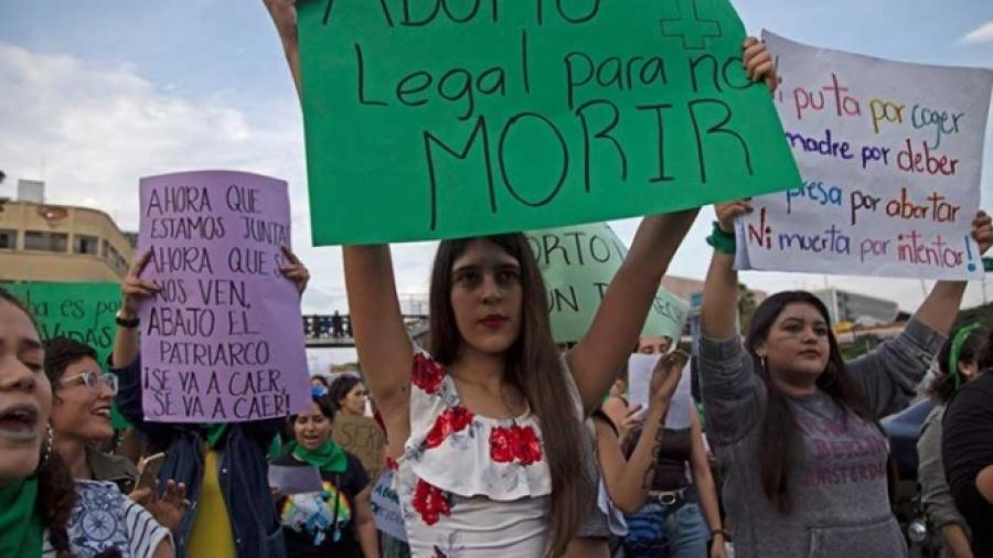 Piden amnist&iacute;a para mujeres encarceladas por abortar