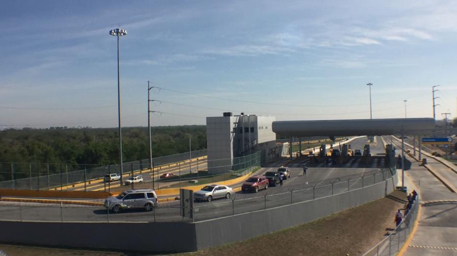Retorno de paisanos, causa larga filas en Puentes Internacionales: Capufe