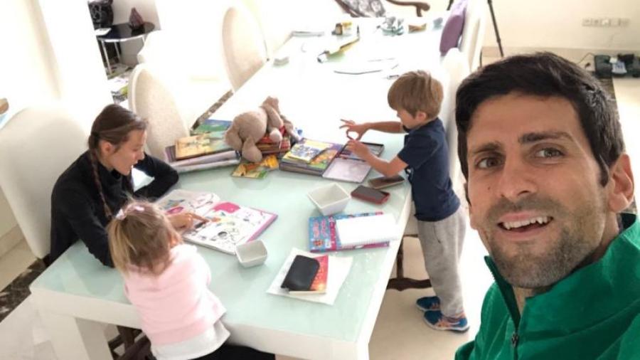 Djokovic manda mensaje a sus fans por la pandemia del covid-19
