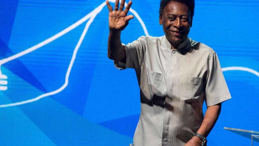 Pelé permanecerá en el hospital por infección urinaria