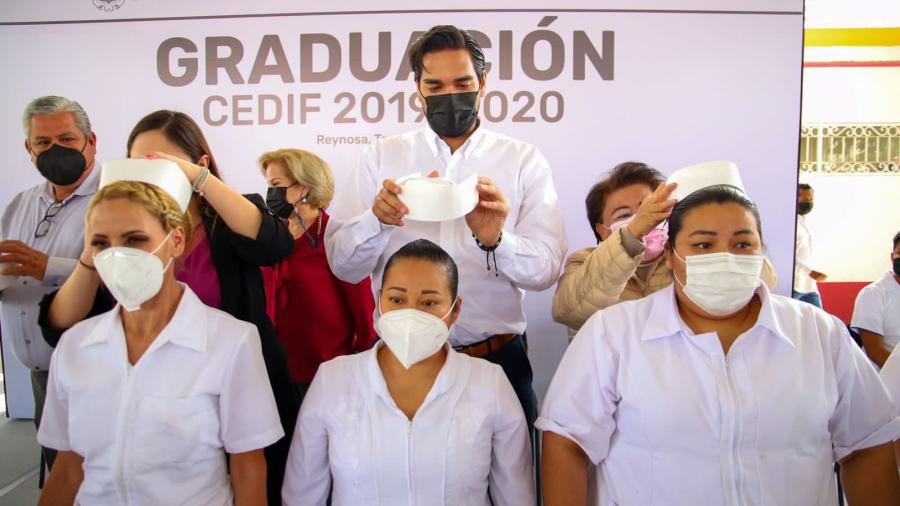 Entrega CEDIF de Reynosa nuevos enfermeras y enfermeros