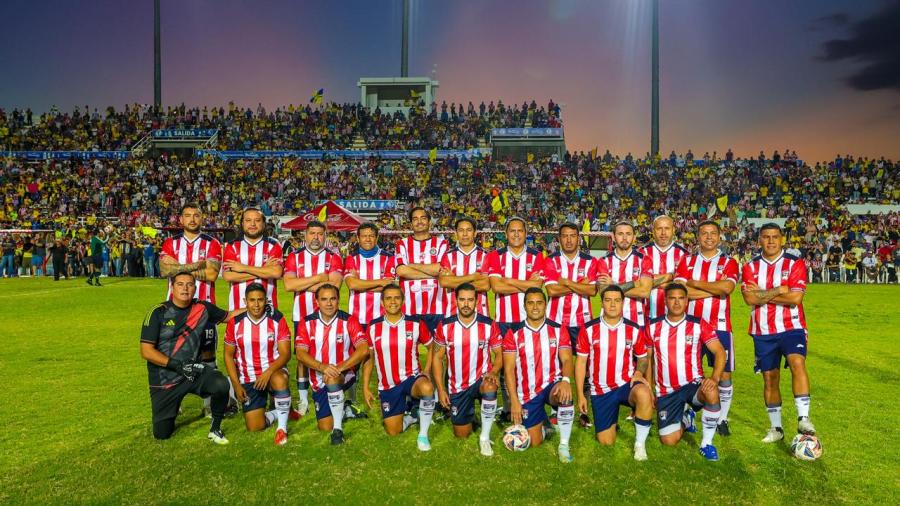 Jugó Carlos Peña Ortiz Clásico de Clásicos en Polideportivo con más de 8 Mil asistentes 