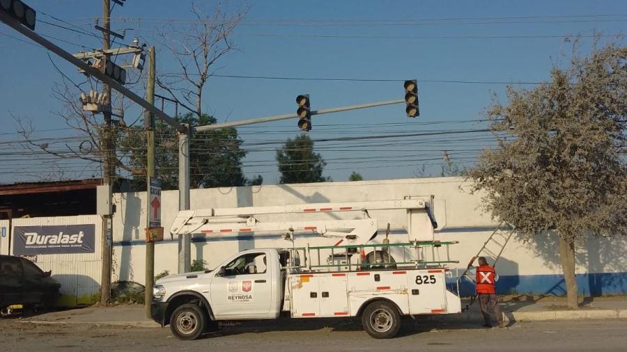 Rehabilita Gobierno de Reynosa semáforos y vialidades 