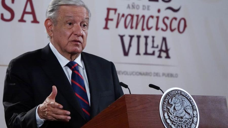AMLO firma convenio para realizar un tren de pasajeros a Querétaro
