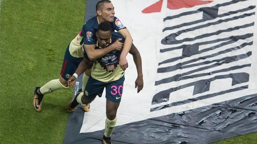 América vence a Chivas 2-1 y se lleva el Clásico Nacional 