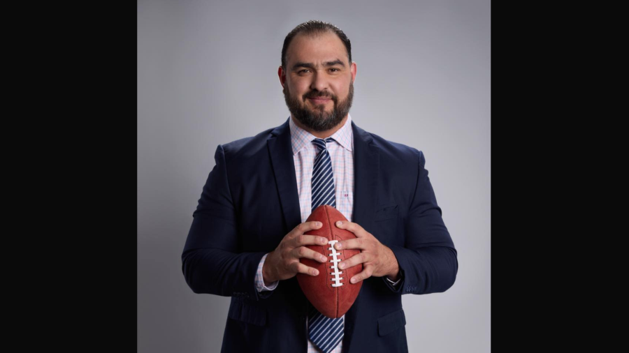 Invita Gobierno Municipal a Clínica de futbol americano con exjugador de la NFL en Nuevo Laredo