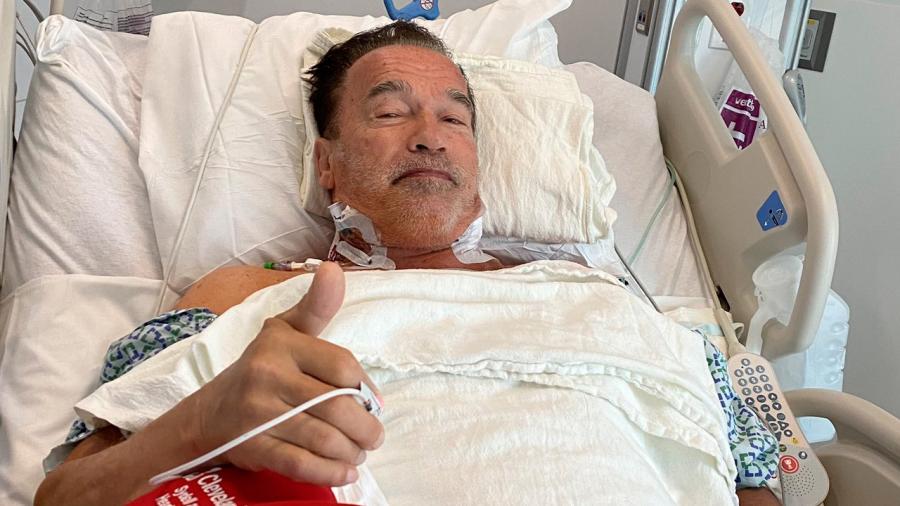 Arnold Schwarzenegger sale de cirugía de corazón 