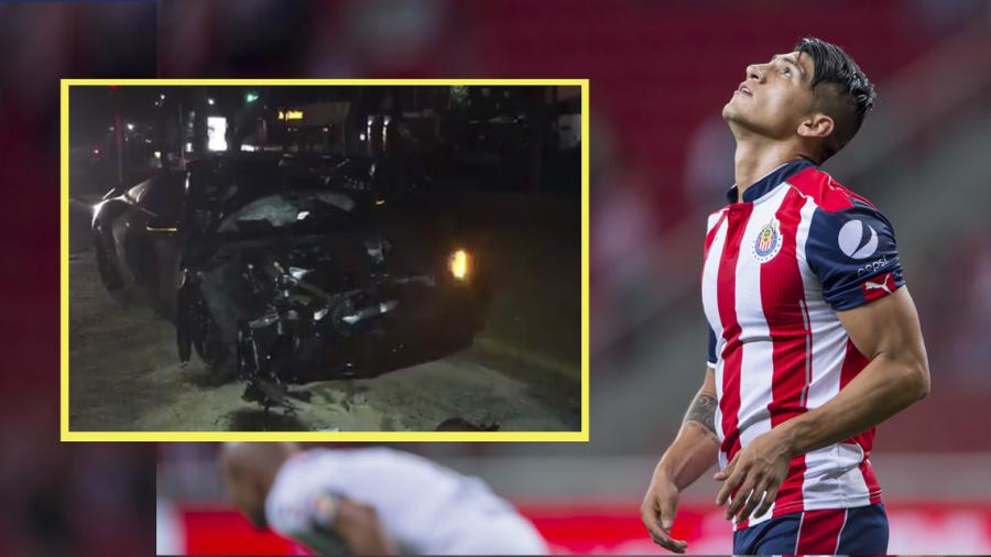 Alan Pulido estampa lujoso auto en Guadalajara