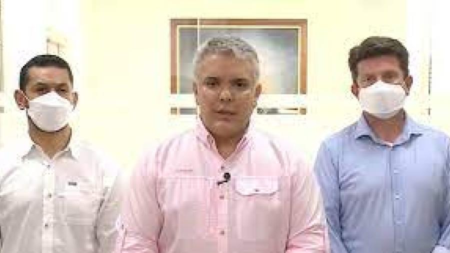 Balean helicóptero donde viajaba Iván Duque, presiente de Colombia
