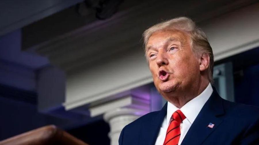 Trump calificó como "estúpidos" a los latinos y afroamericanos, según libro de Michael Cohen