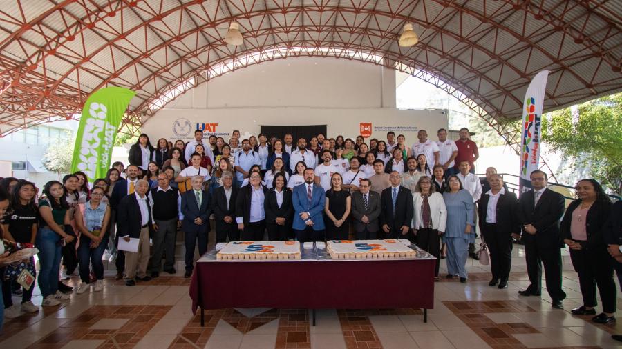 Celebra la UAMCEH UAT 52 años de formar profesionales de excelencia