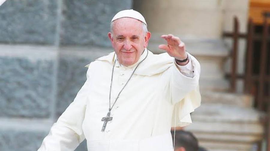 El Papa dona 100 mil dólares a afectados por sismo y tsunami en Indonesia