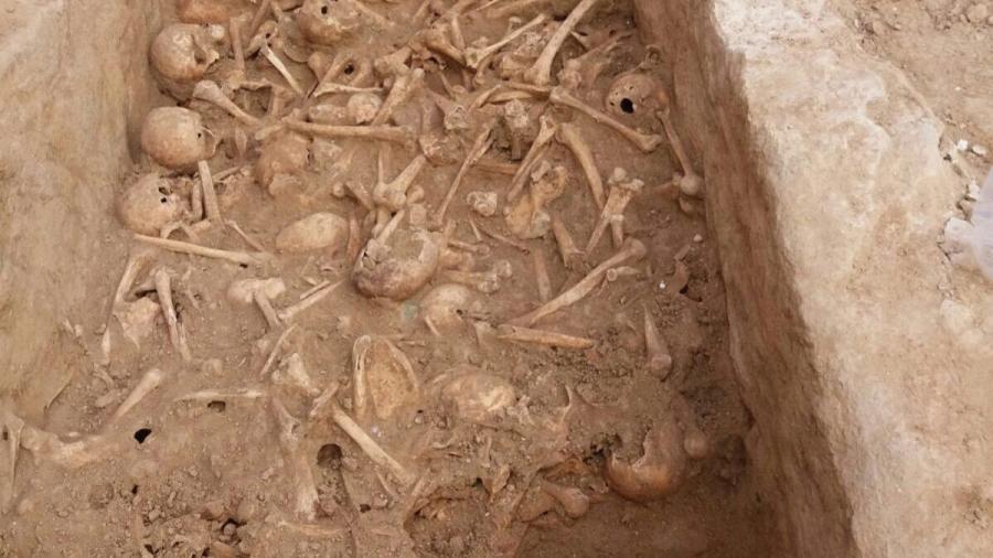 Descubren fosa con 90 cráneos humanos en Madrid