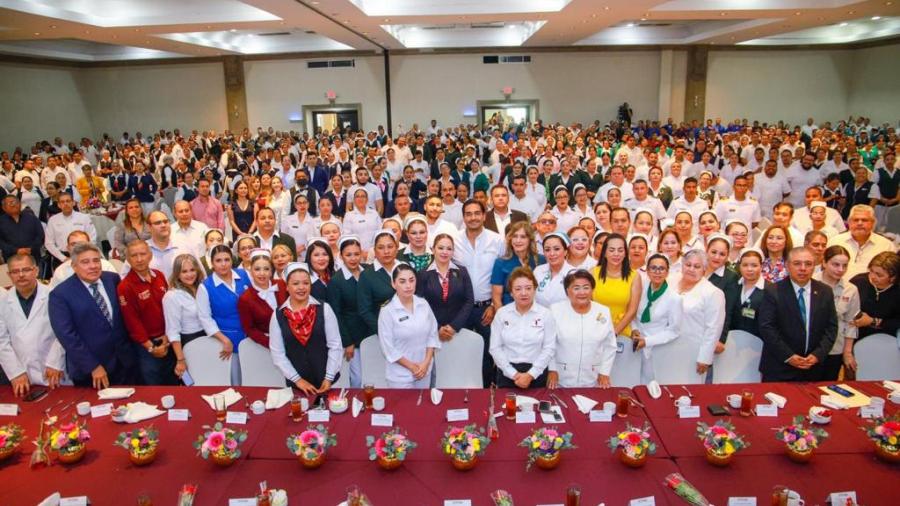  Festejan a más de mil 500 enfermeras de Reynosa.  