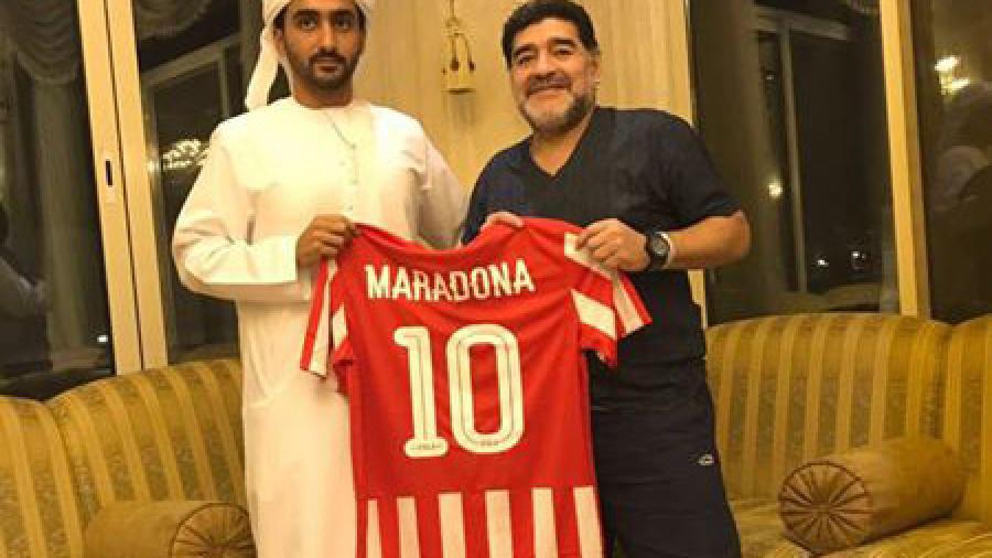 Maradona, nuevo DT de equipo de los Emiratos Árabes Unidos