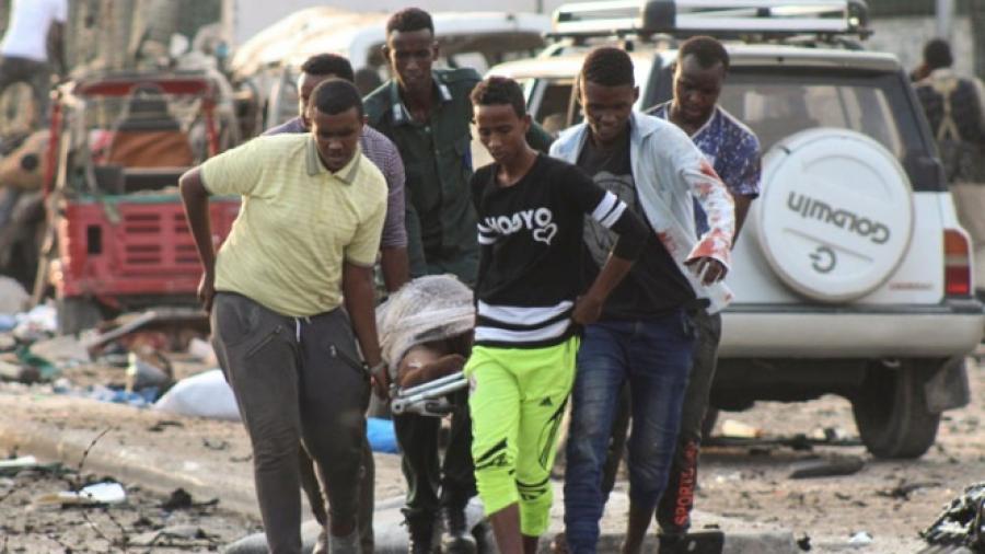39 muertos deja atentado en hotel en Somalia