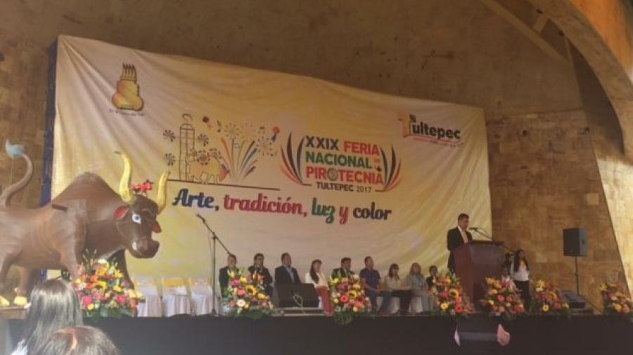 Alcalde promete seguridad para la feria de Tultepec