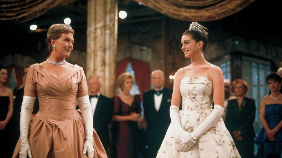 Anne Hathaway le rinde tributo a Julie Andrews en su cumpleaños