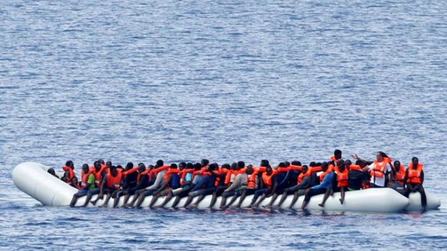 Agentes de la Guardia Costera rescatan a 6,820 inmigrantes