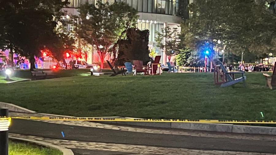 Paquete bomba explota en universidad de Boston 