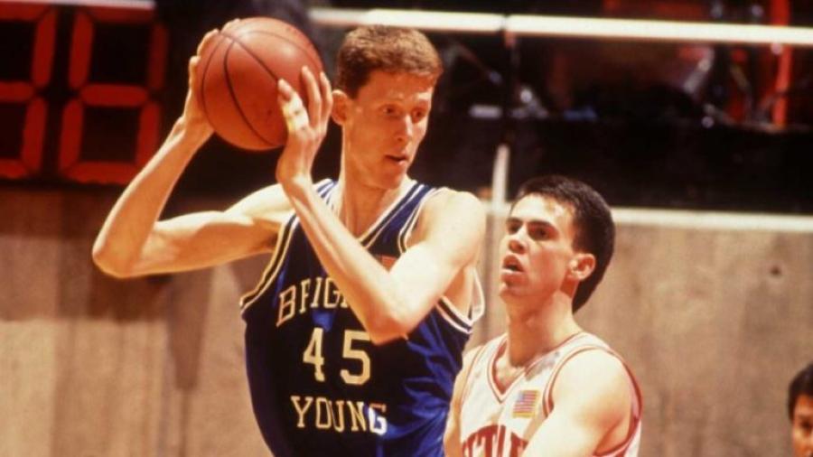 Ex basquetbolista Shawn Bradley quedó paralítico tras atropellamiento