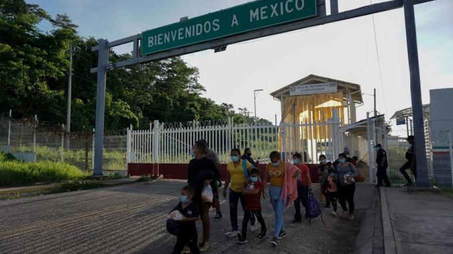 Rechaza SRE reimplementación de "Quédate en México"