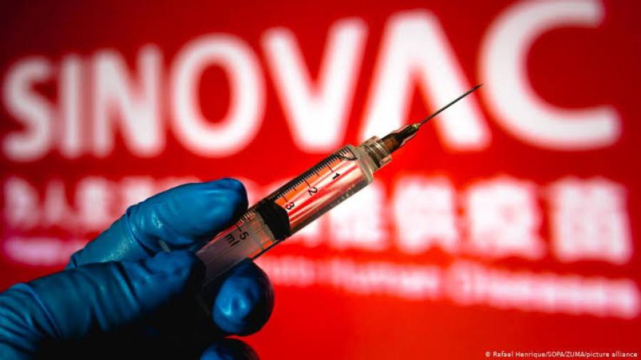 México autoriza uso de emergencia de vacuna Sinovac
