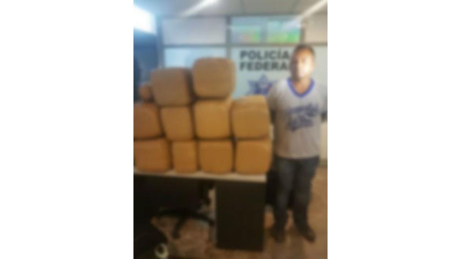 Detienen a hombre con 110 kilos de mariguana